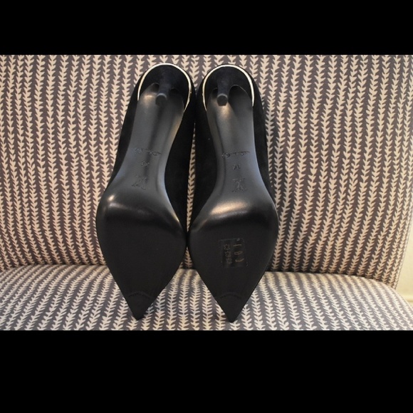 Louis Vuitton eyeliner pumps - Picture 4 of 6